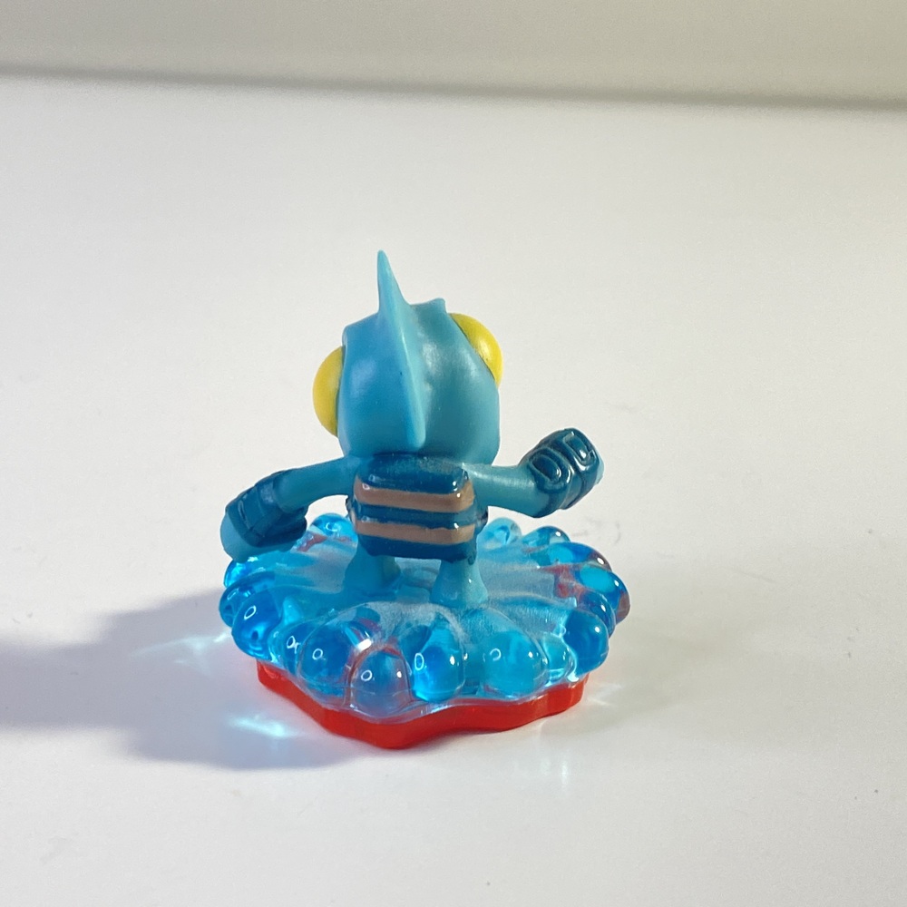 Activision Skylanders Small Blue Figure With Translucent Base - Picture 3 of 9
